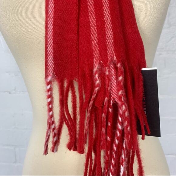 Steve Madden Red and Black Plaid Muffler Scarf One Size Made in Italy - Picture 4 of 5